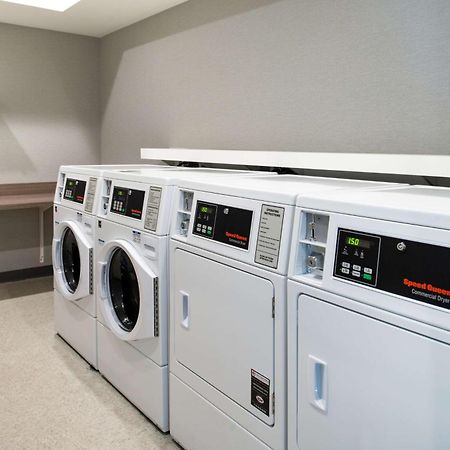 Hampton Inn Tampa Downtown Channel District Екстериор снимка