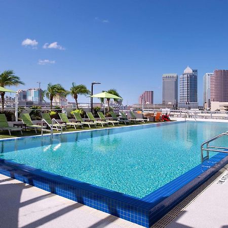 Hampton Inn Tampa Downtown Channel District Екстериор снимка