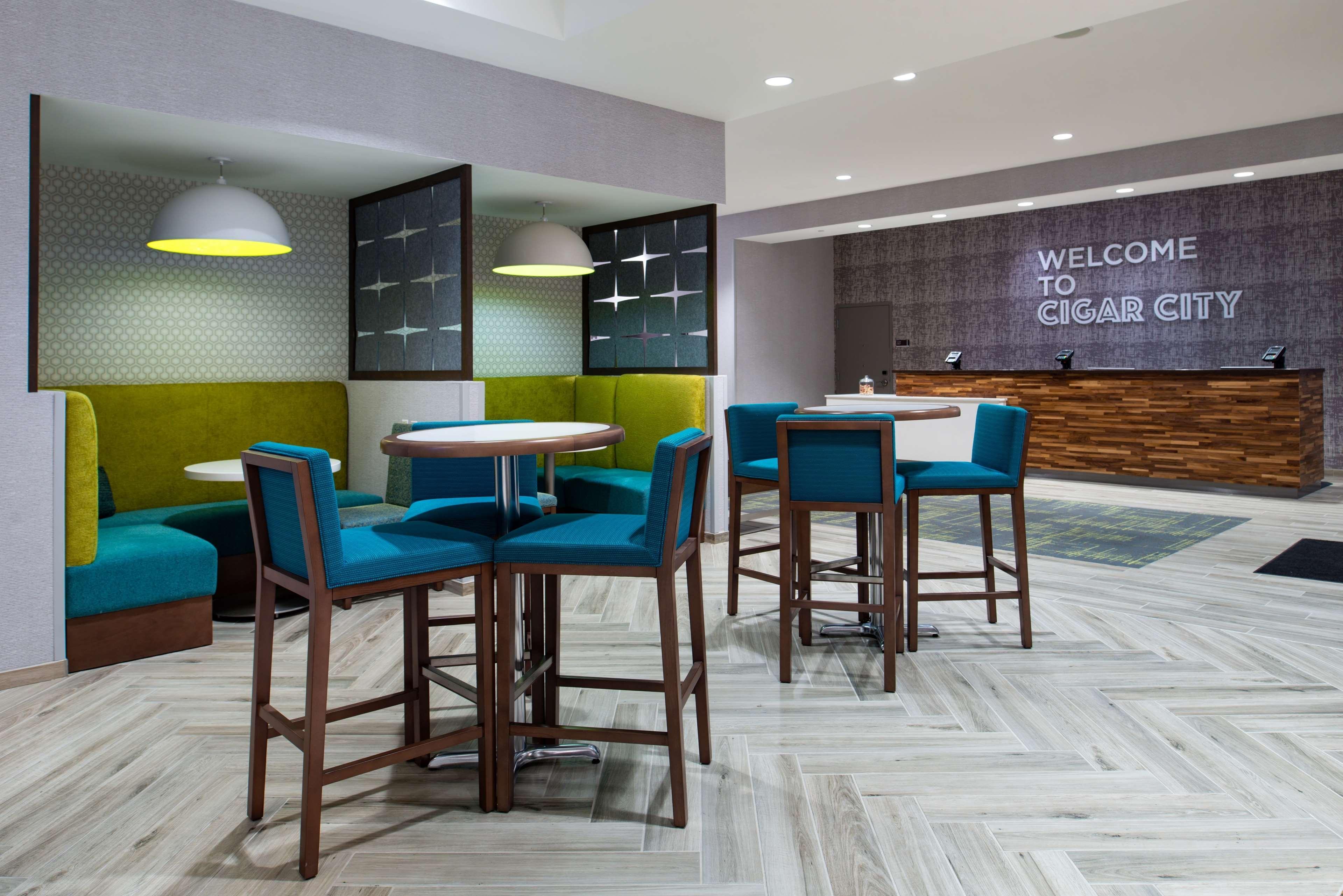 Hampton Inn Tampa Downtown Channel District Екстериор снимка