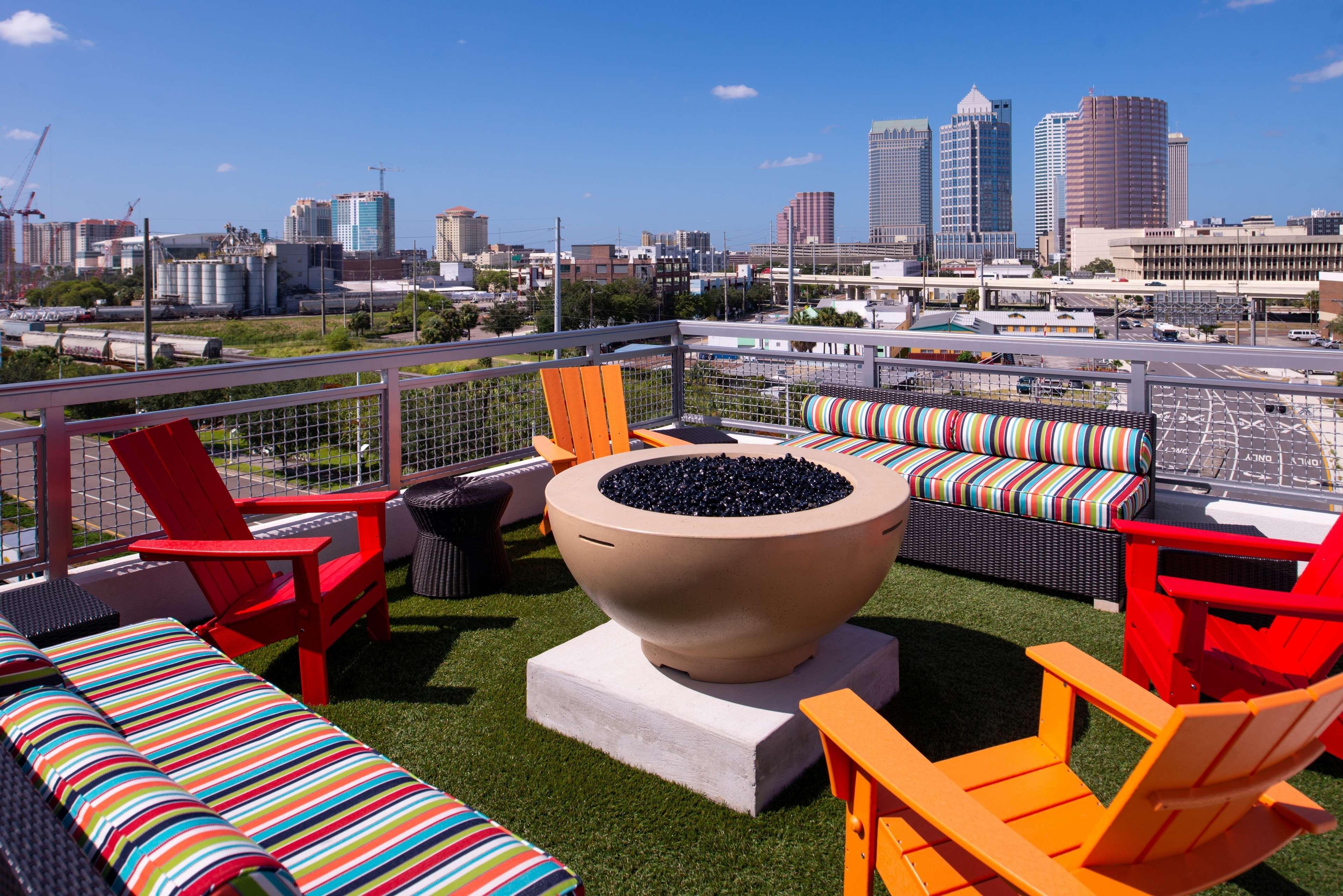 Hampton Inn Tampa Downtown Channel District Екстериор снимка