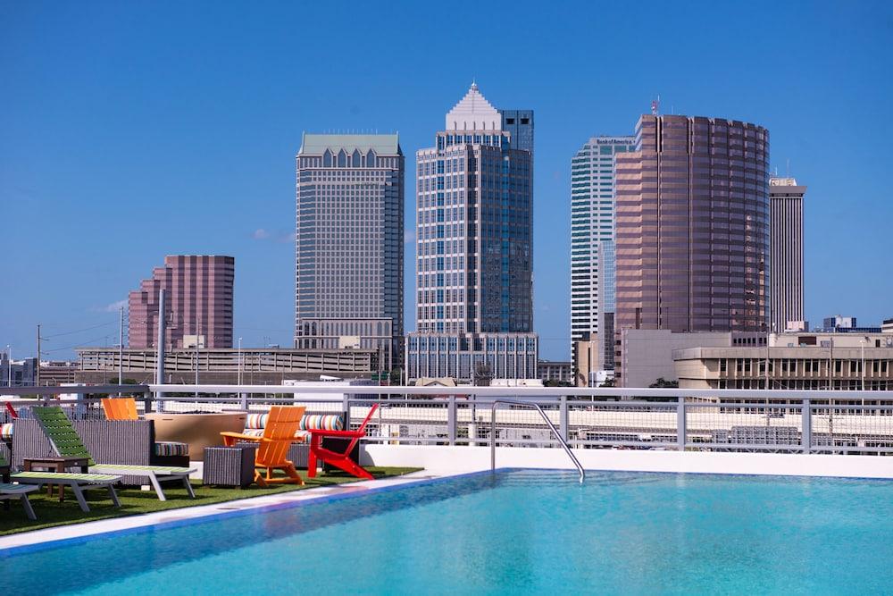 Hampton Inn Tampa Downtown Channel District Екстериор снимка