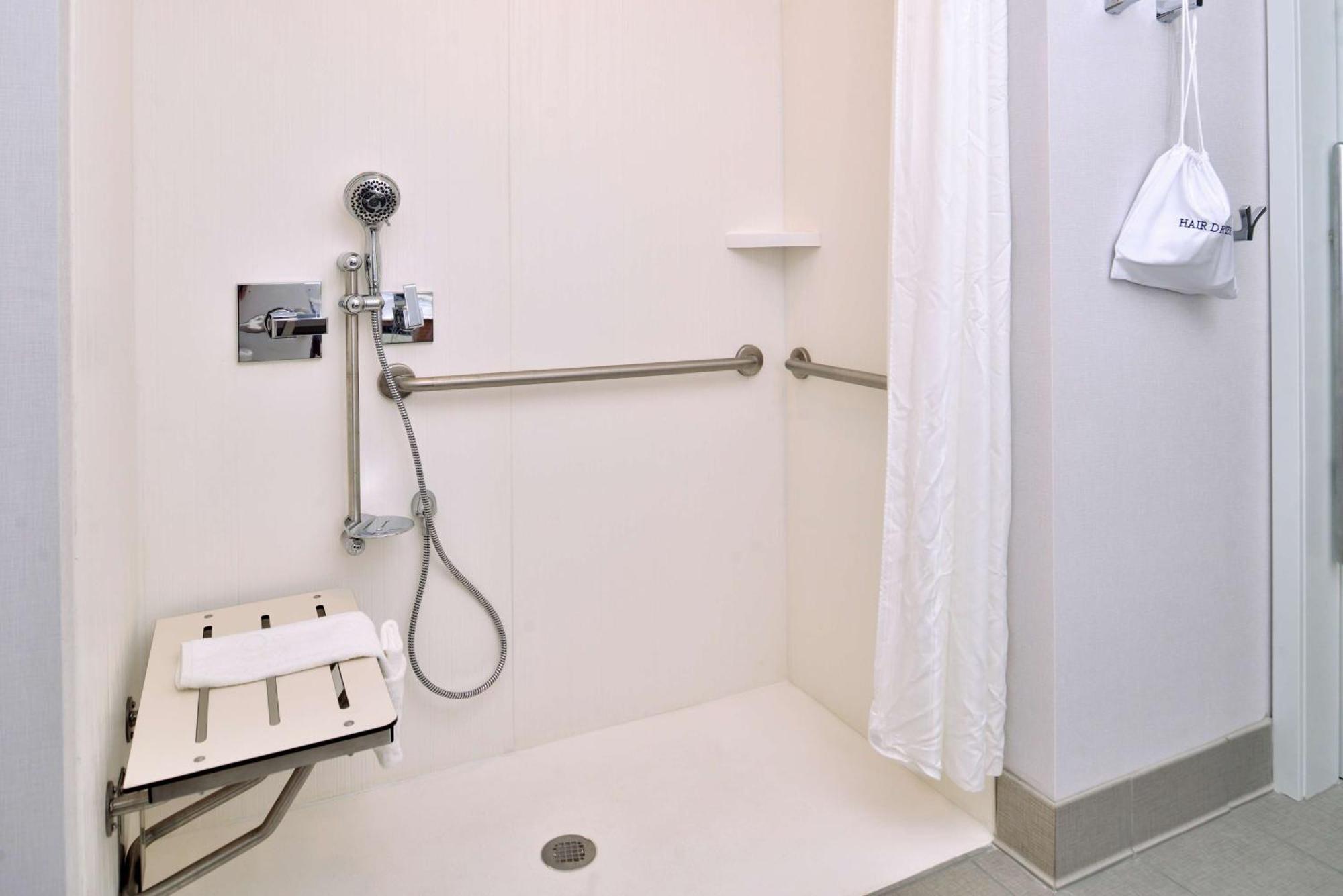 Hampton Inn Tampa Downtown Channel District Екстериор снимка