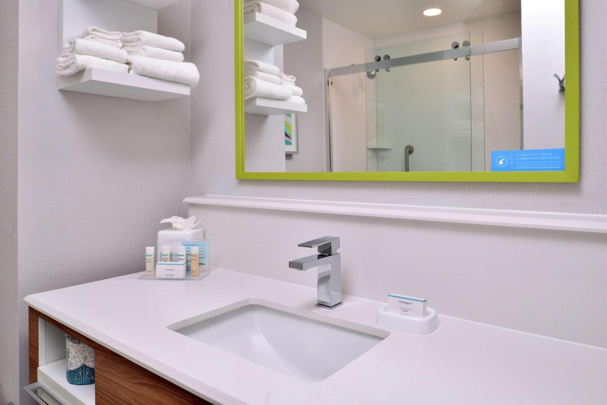 Hampton Inn Tampa Downtown Channel District Екстериор снимка