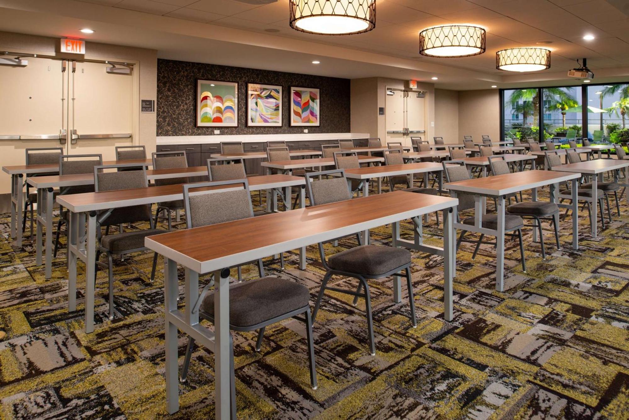 Hampton Inn Tampa Downtown Channel District Екстериор снимка