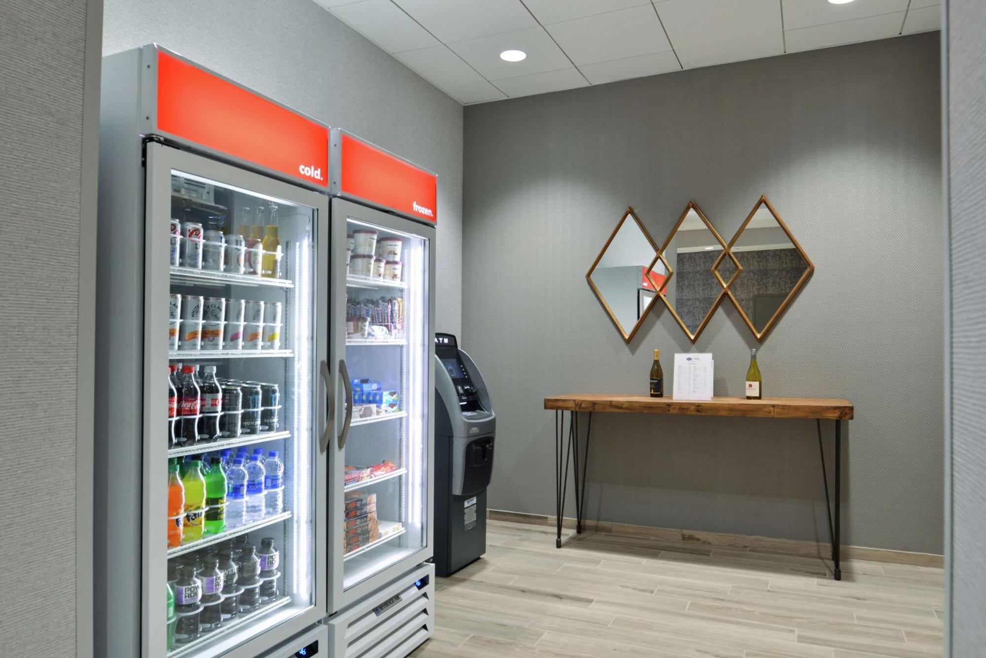 Hampton Inn Tampa Downtown Channel District Екстериор снимка