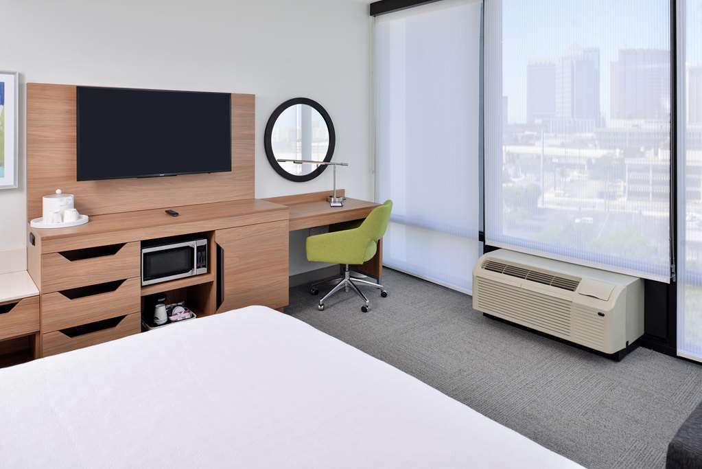 Hampton Inn Tampa Downtown Channel District Стая снимка