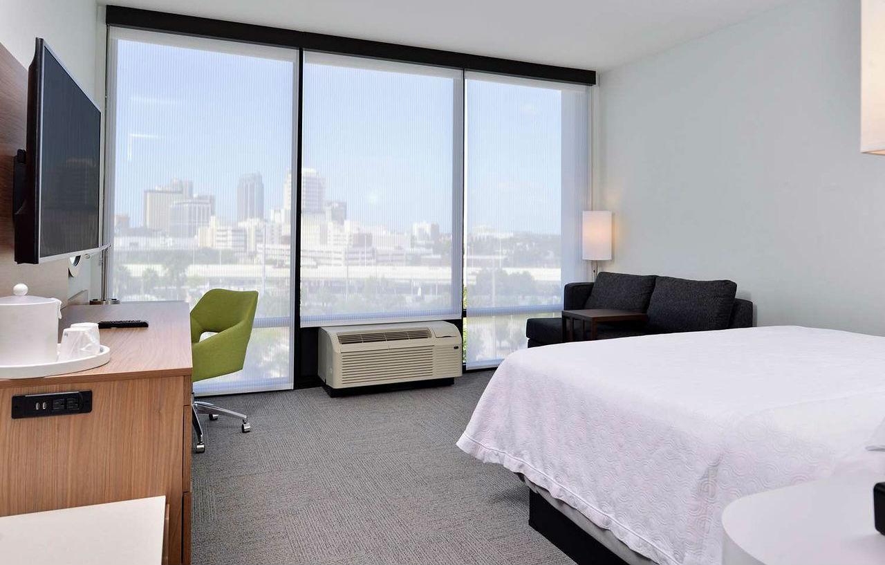 Hampton Inn Tampa Downtown Channel District Екстериор снимка
